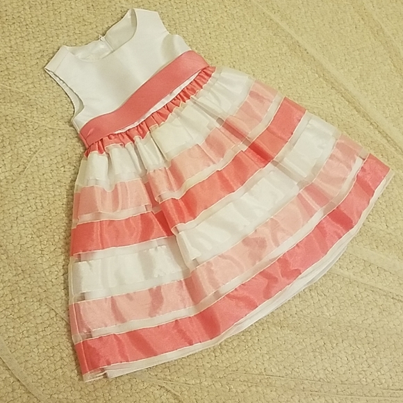 Kids dress - Picture 2 of 4